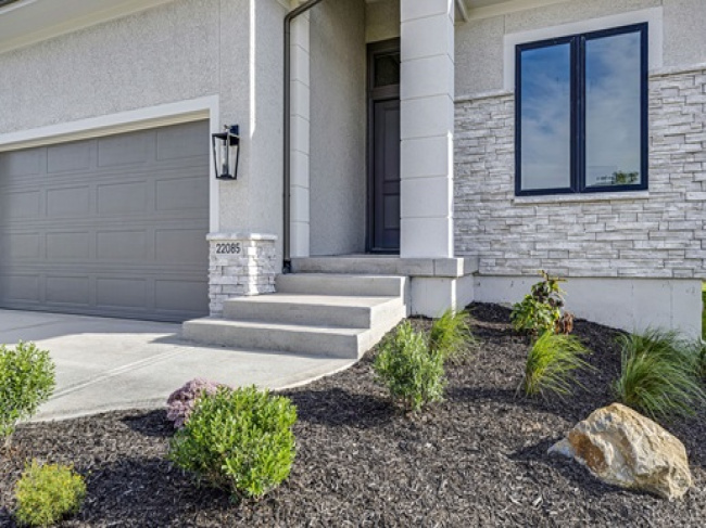 22085 93rd Terrace, Lenexa, Kansas, 4 Bedrooms Bedrooms, ,3 BathroomsBathrooms,Residential,For Sale,93rd,HMS2612138